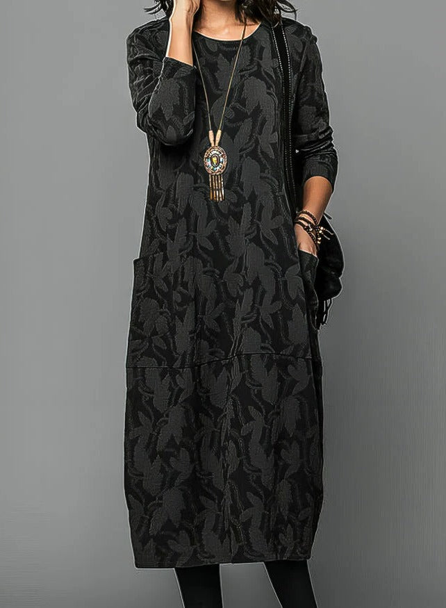 Casual Winter Dress For Women With Round Neckline and Warm Fabric – Belro